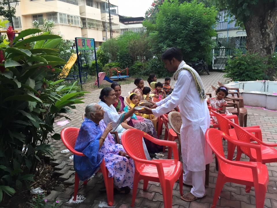 4th Nov 2013 - Sweet Distribution